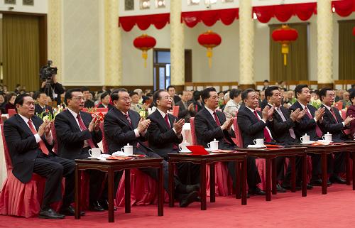 2月1日,中共中央、国务院在北京人民大会堂举行2011年春节团拜会。党和国家领导人胡锦涛、吴邦国、温家宝、贾庆林、李长春、习近平、李克强、贺国强、周永康等同首都各界人士4000多人欢聚一堂,共庆新春佳节。新华社记者 黄敬文 摄