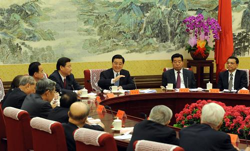 2月10日,中共中央在北京中南海召开党外人士迎春座谈会。中共中央总书记、国家主席、中央军委主席胡锦涛发表重要讲话。新华社记者 李学仁 摄
