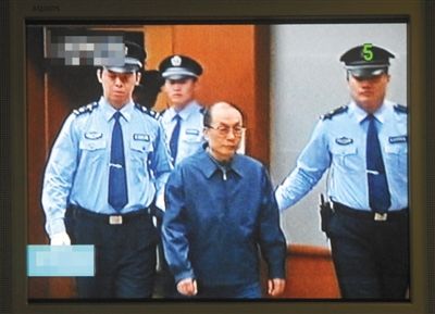 6月9日,庭审刘志军视频截图。资料图片/新华社发